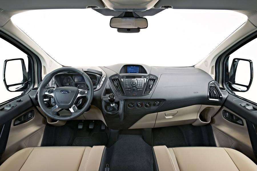 Ford Transit Tourneo Custom Concept 2012 года  (фото 10 из 24)